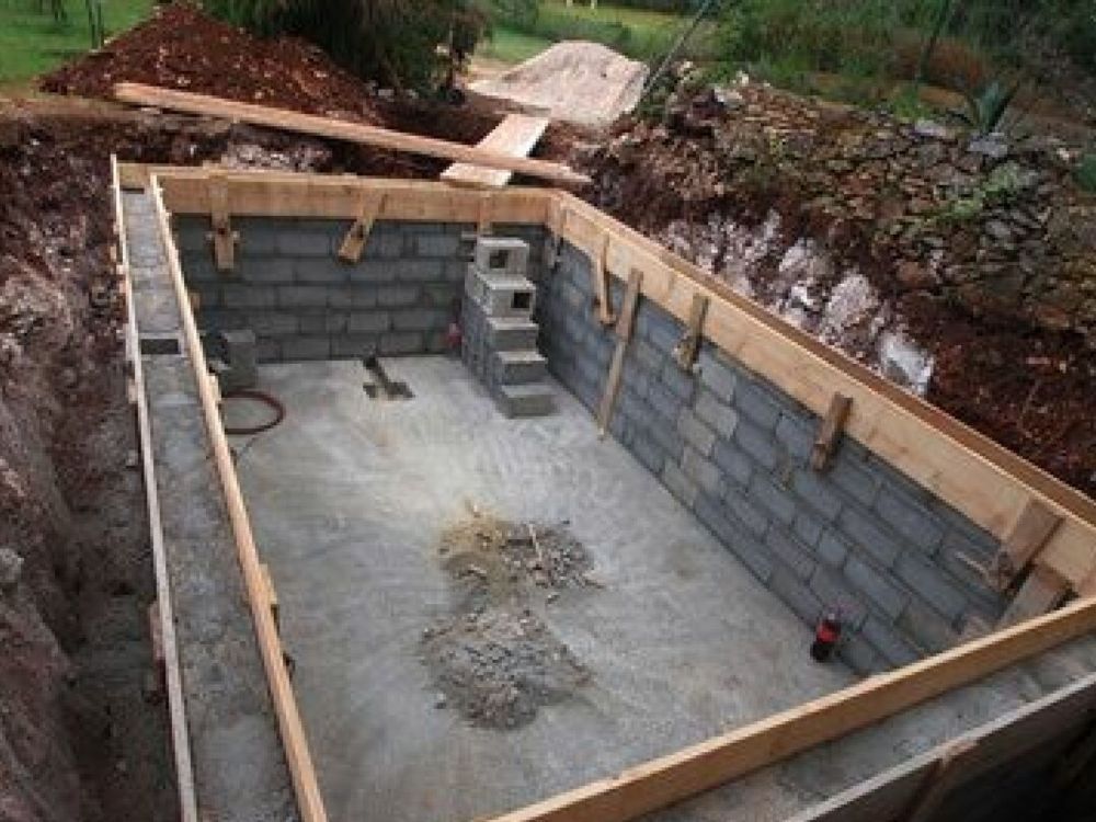 Construction d'une piscine à Saint-Étenne.